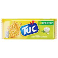 Biscuiti sarati cu aroma de smantana si ceapa Tuc 100g