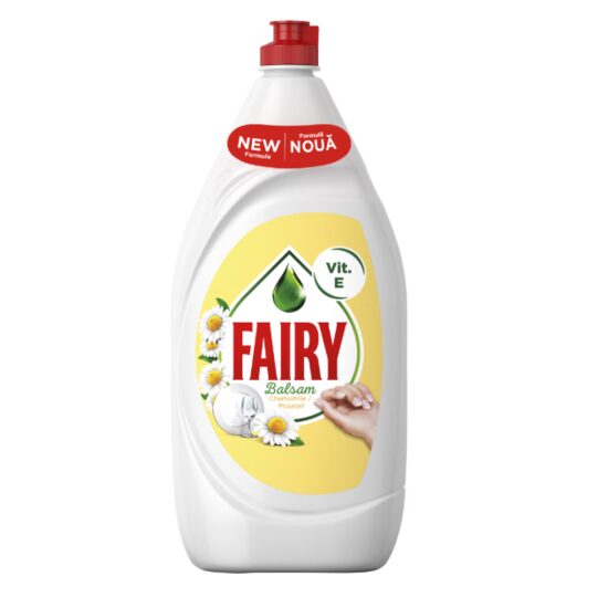 Detergent de vase Fairy Sensitive Chamomile, 1.35 L